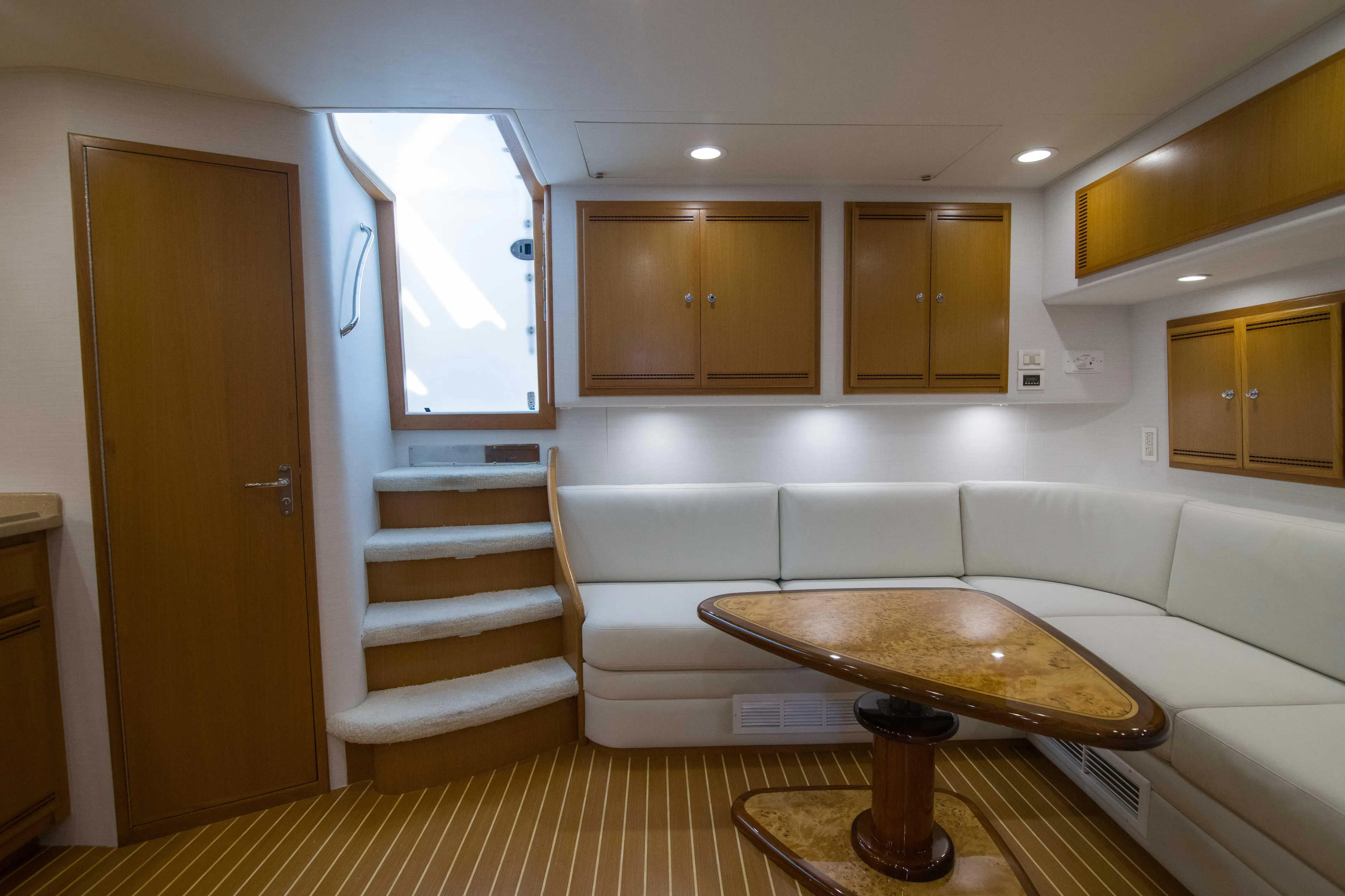 Venator Yacht Photos Pics 2008 Cabo 52 Express - Venator