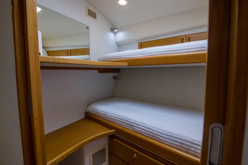 Venator Yacht Photos Pics 2008 Cabo 52 Express - Venator