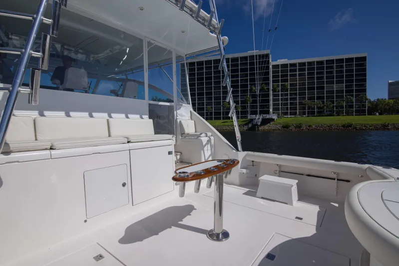 Venator Yacht Photos Pics 2008 Cabo 52 Express - Vena