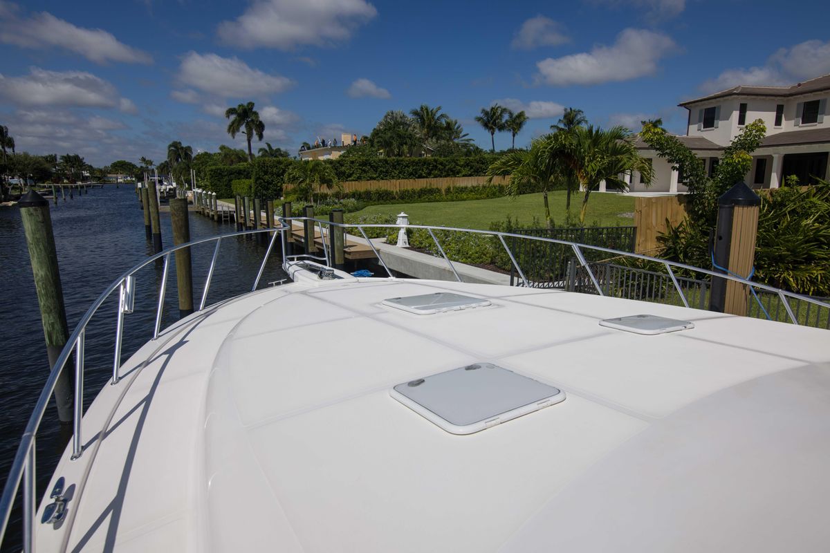 2008 Cabo 52 