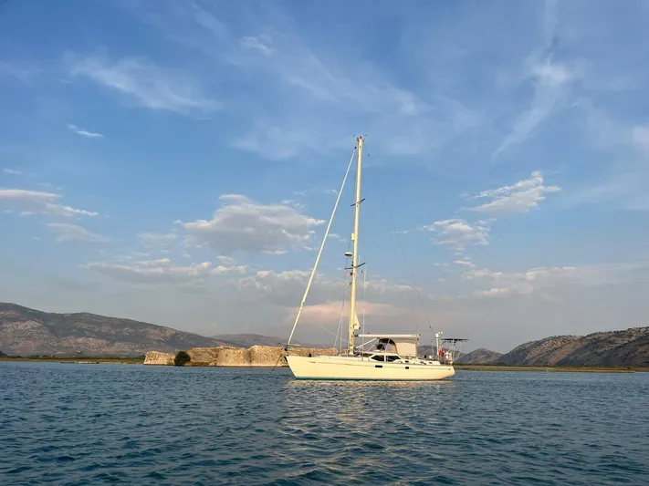 Oyster Moon Yacht Photos Pics 