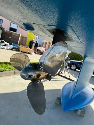 Oyster Moon Yacht Photos Pics Propeller