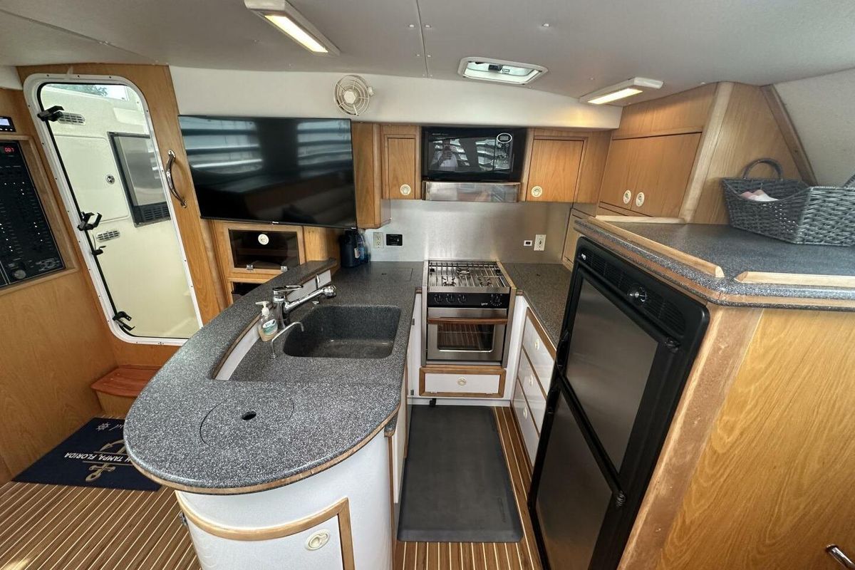2007 Manta 44 