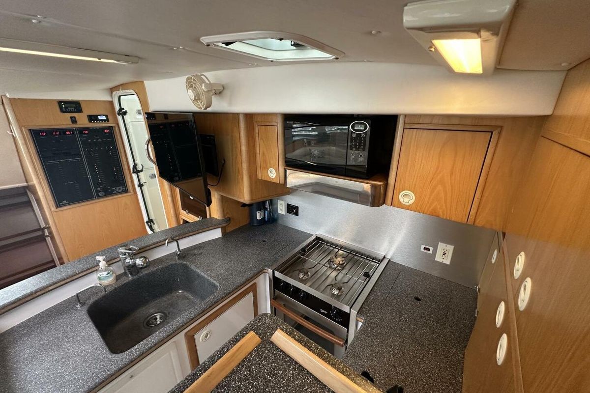 2007 Manta 44 