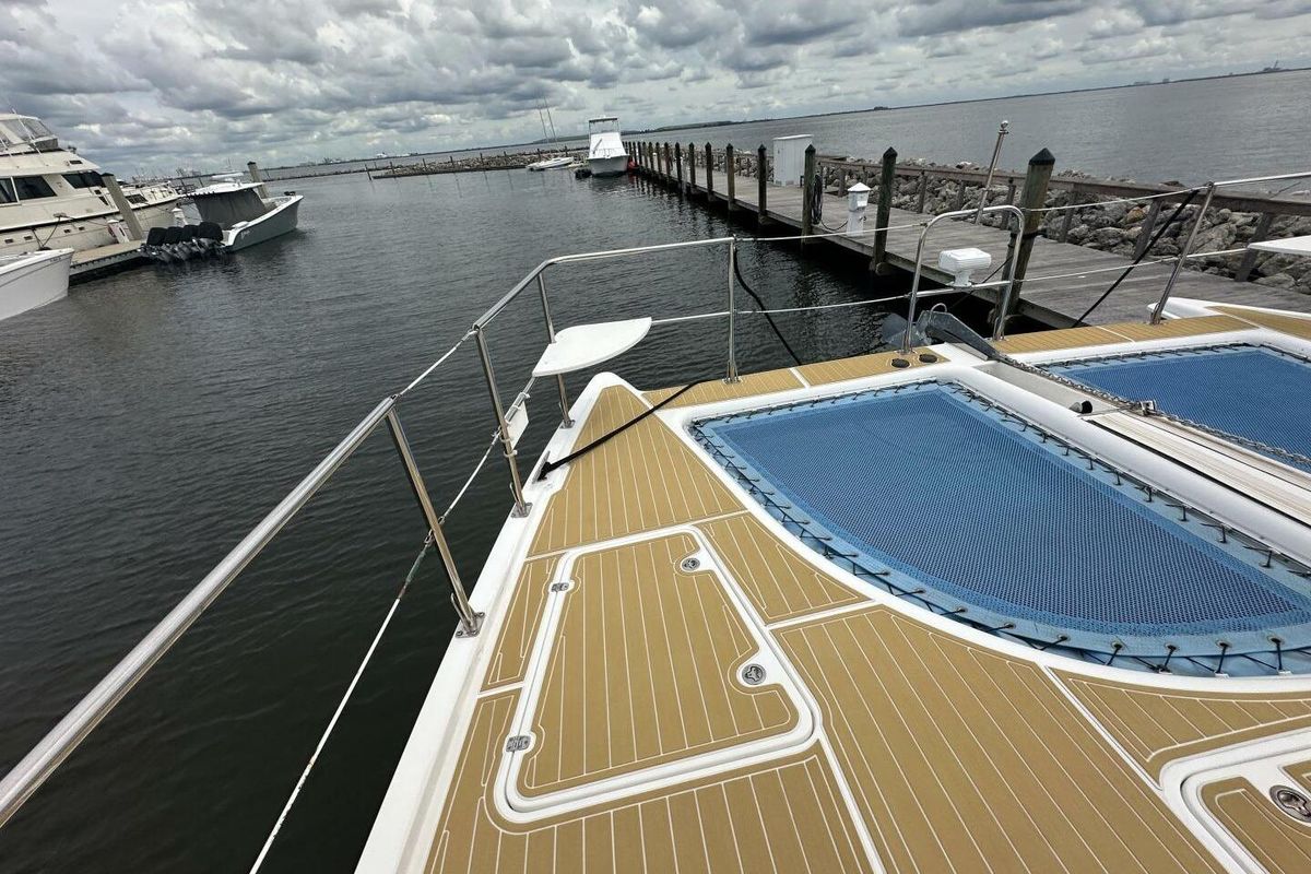 2007 Manta 44 
