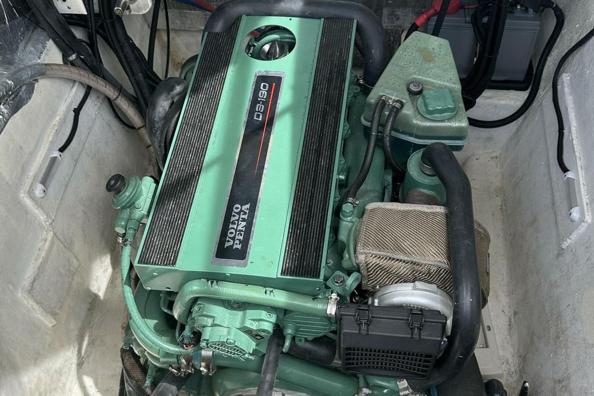 2007 Manta 44 
