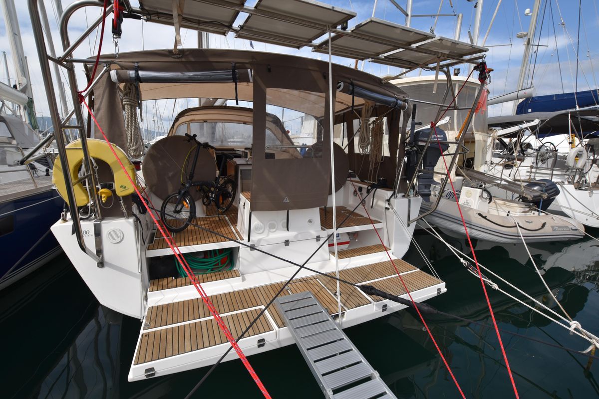 2015 Dufour 48 