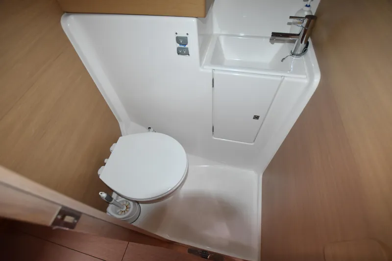 Gypsy Yacht Photos Pics 