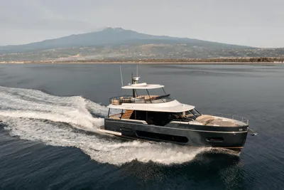 Azimut Magellano 60