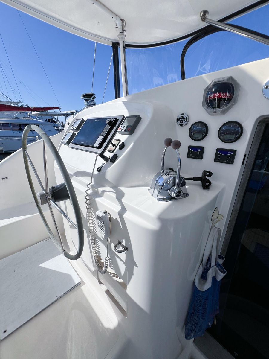 2010 Broadblue 43 