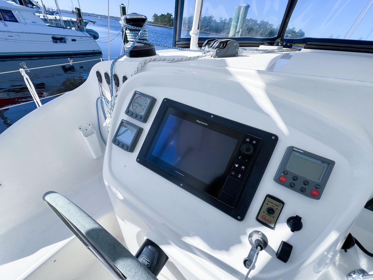2010 Broadblue 43 
