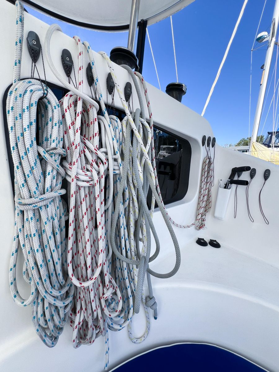 2010 Broadblue 43 