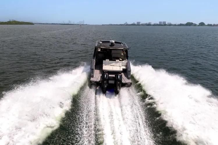 2023 Cruisers 42 