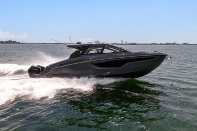 Yacht