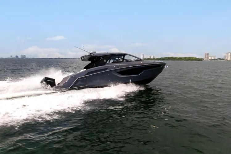 2023 Cruisers 42 