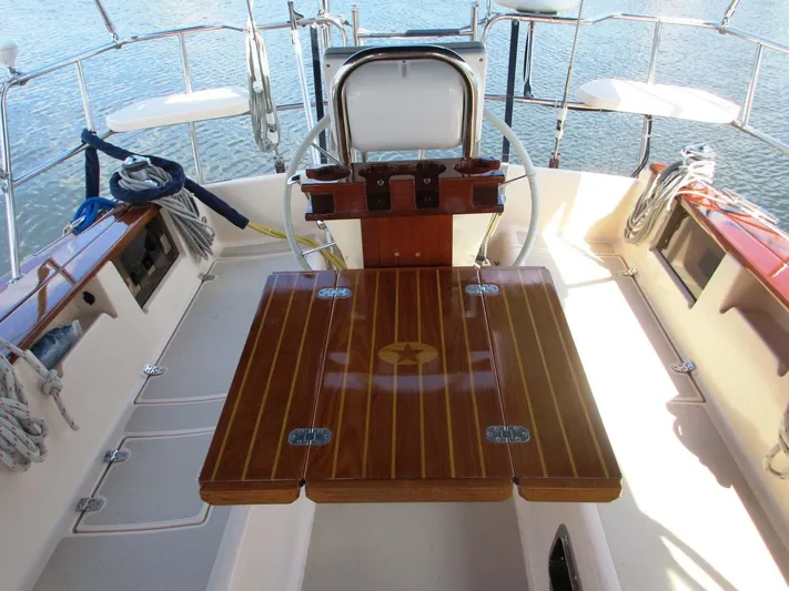 Livin 2 Yacht Photos Pics 