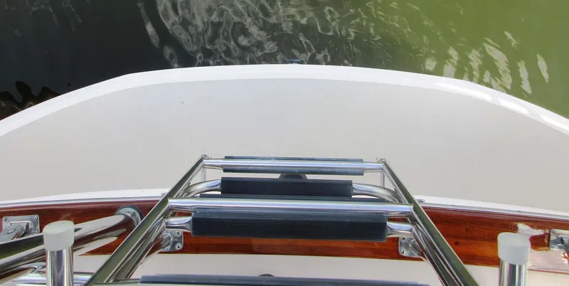 Livin 2 Yacht Photos Pics 