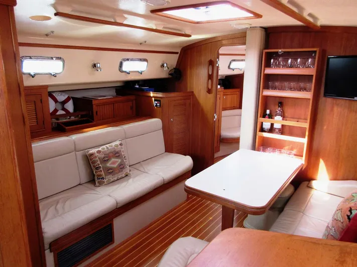 Livin 2 Yacht Photos Pics 