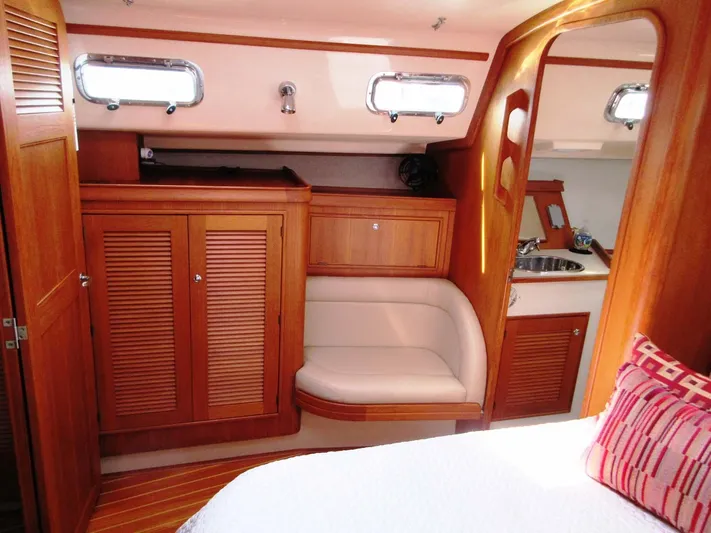 Livin 2 Yacht Photos Pics 