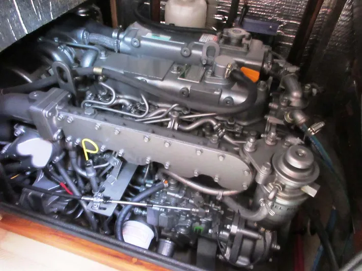 Livin 2 Yacht Photos Pics 