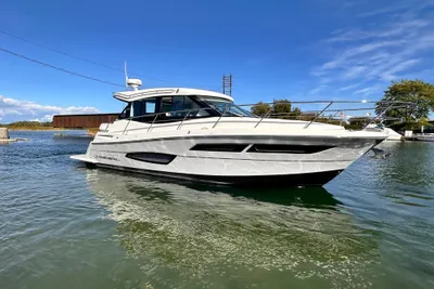 Regal 38 Grande Coupe