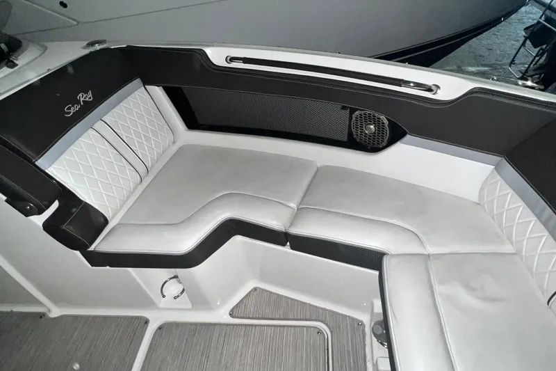  Yacht Photos Pics Luxurious seating on 2017 Sea Ray 280 SLX boat with quilted upholstery.