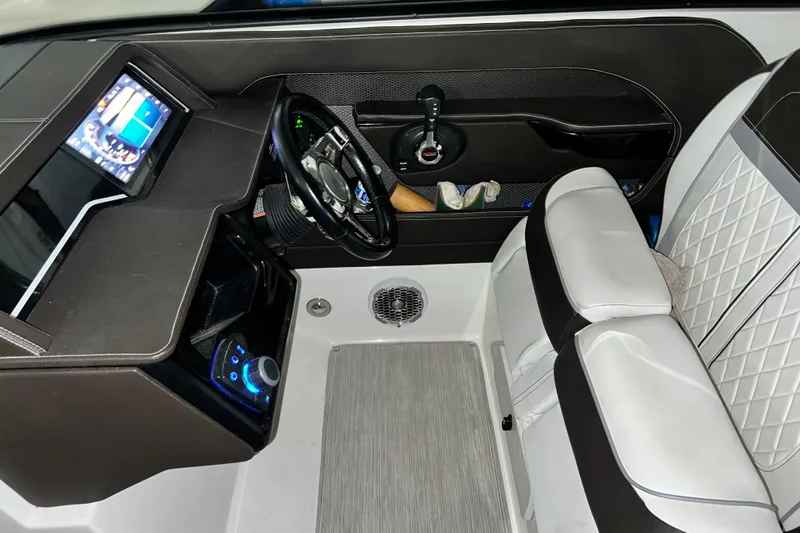  Yacht Photos Pics Interior of 2017 Sea Ray 280 SLX boat with modern dashboard and seating.