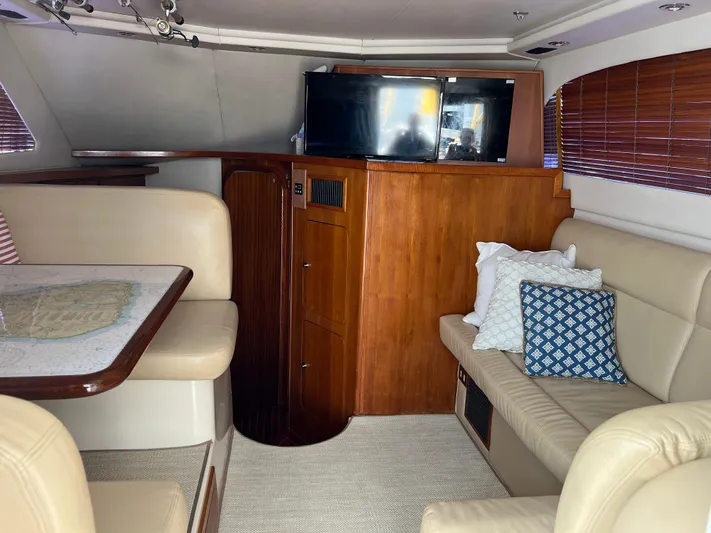 Dog Daze Yacht Photos Pics 