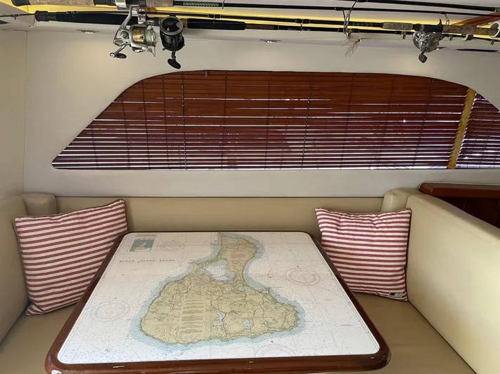 Dog Daze Yacht Photos Pics 