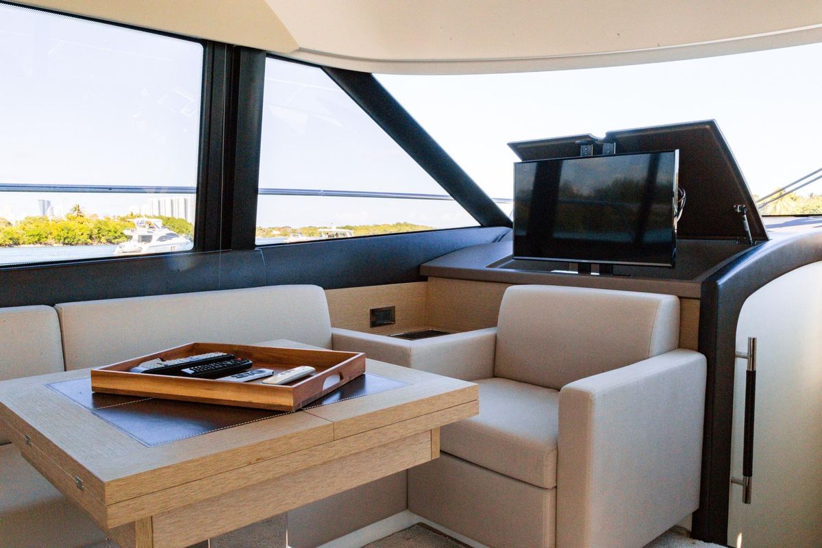 2018 Prestige 59 