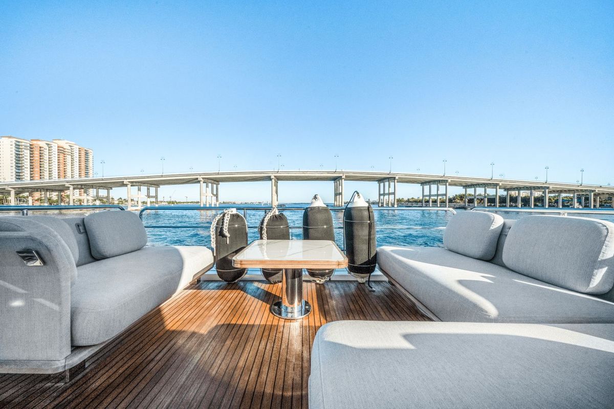 2021 Azimut 60 