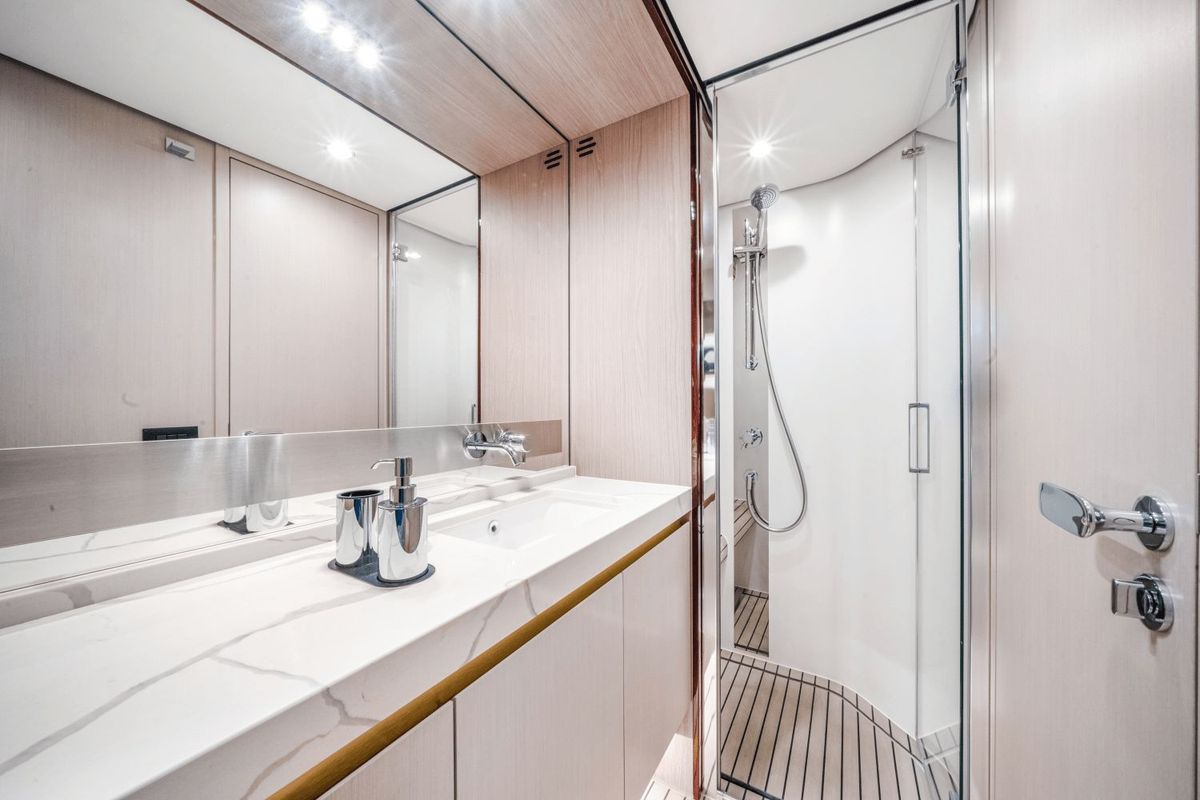 2021 Azimut 60 