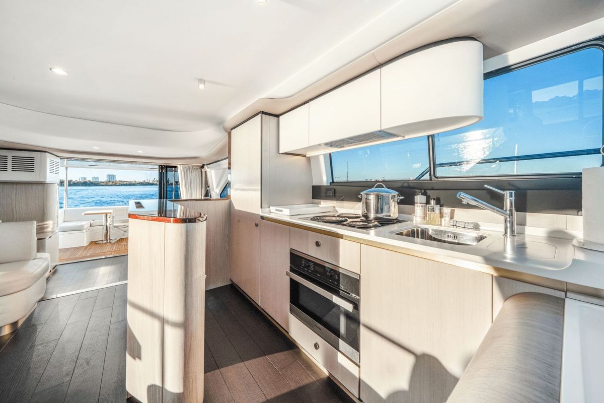 2021 Azimut 60 