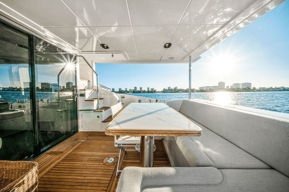 2021 Azimut 60 