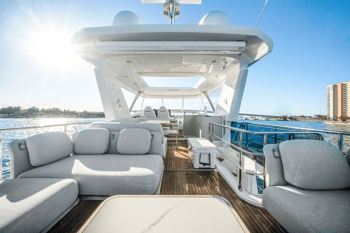 2021 Azimut 60 