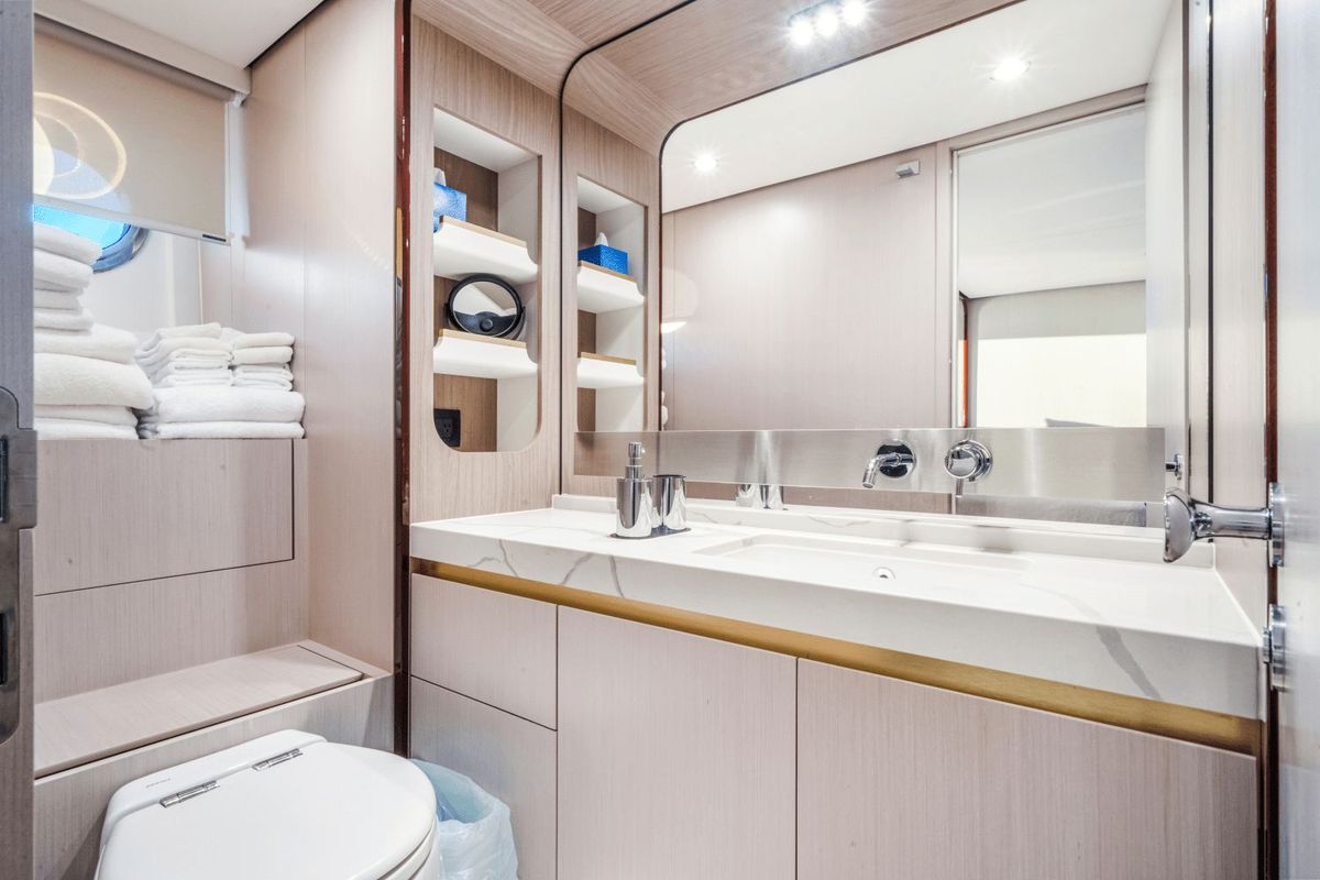 2021 Azimut 60 