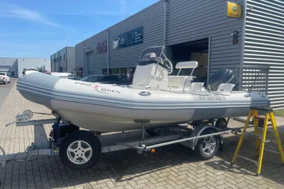 2009 Zodiac Pro Open 550