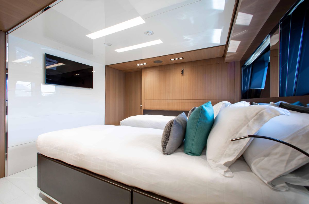 2014 Riva 122 