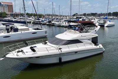 Sea Ray 400 Sedan Bridge