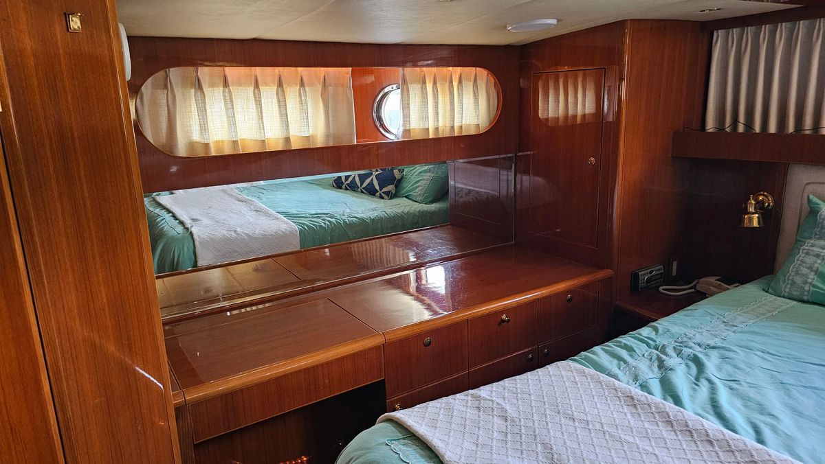 2005 Jefferson 59 