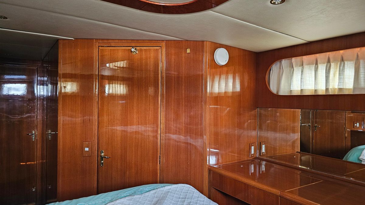 2005 Jefferson 59 