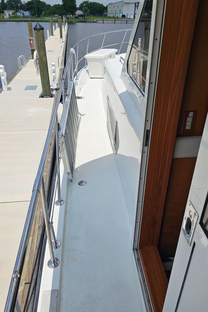 2005 Jefferson 59 