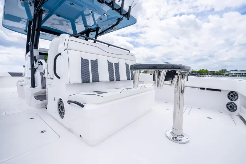 Kroppdustr Yacht Photos Pics 2023 Invincible 37 Catamaran interior with sleek seating and modern design.