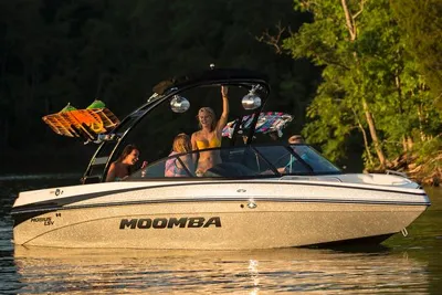 Moomba Mobius LSV