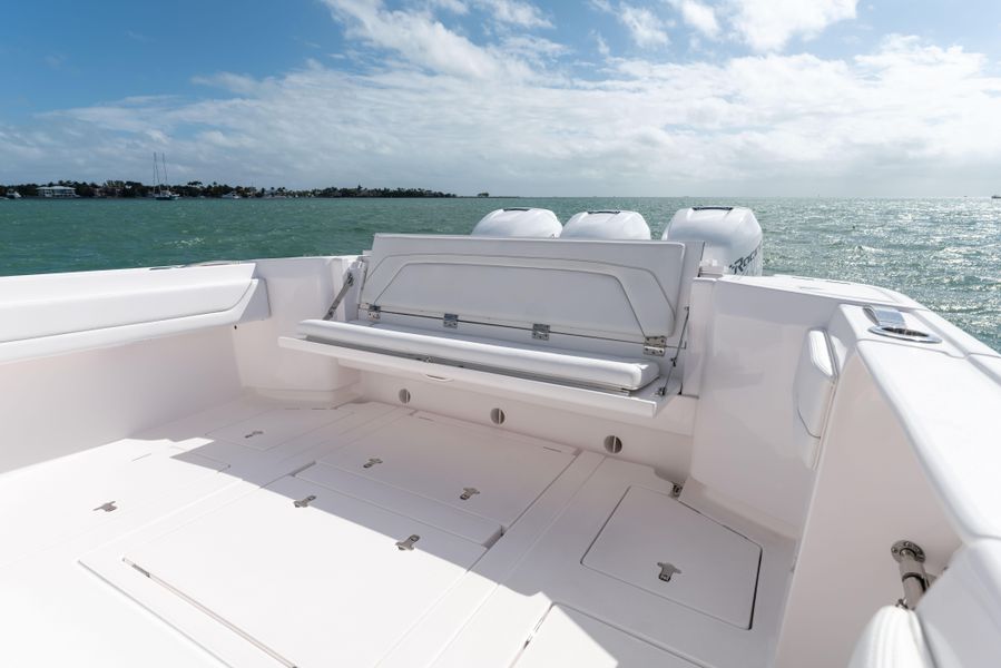 2022 Intrepid 375 Center Console