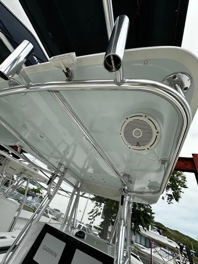  Yacht Photos Pics 2013 Contender 30 ST boat with sleek design and modern features.