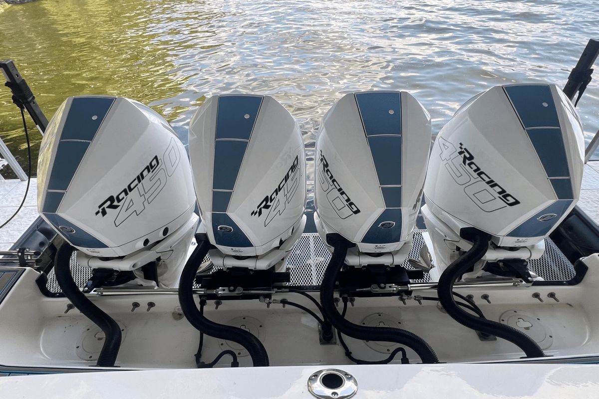 2021 Boston Whaler 42 