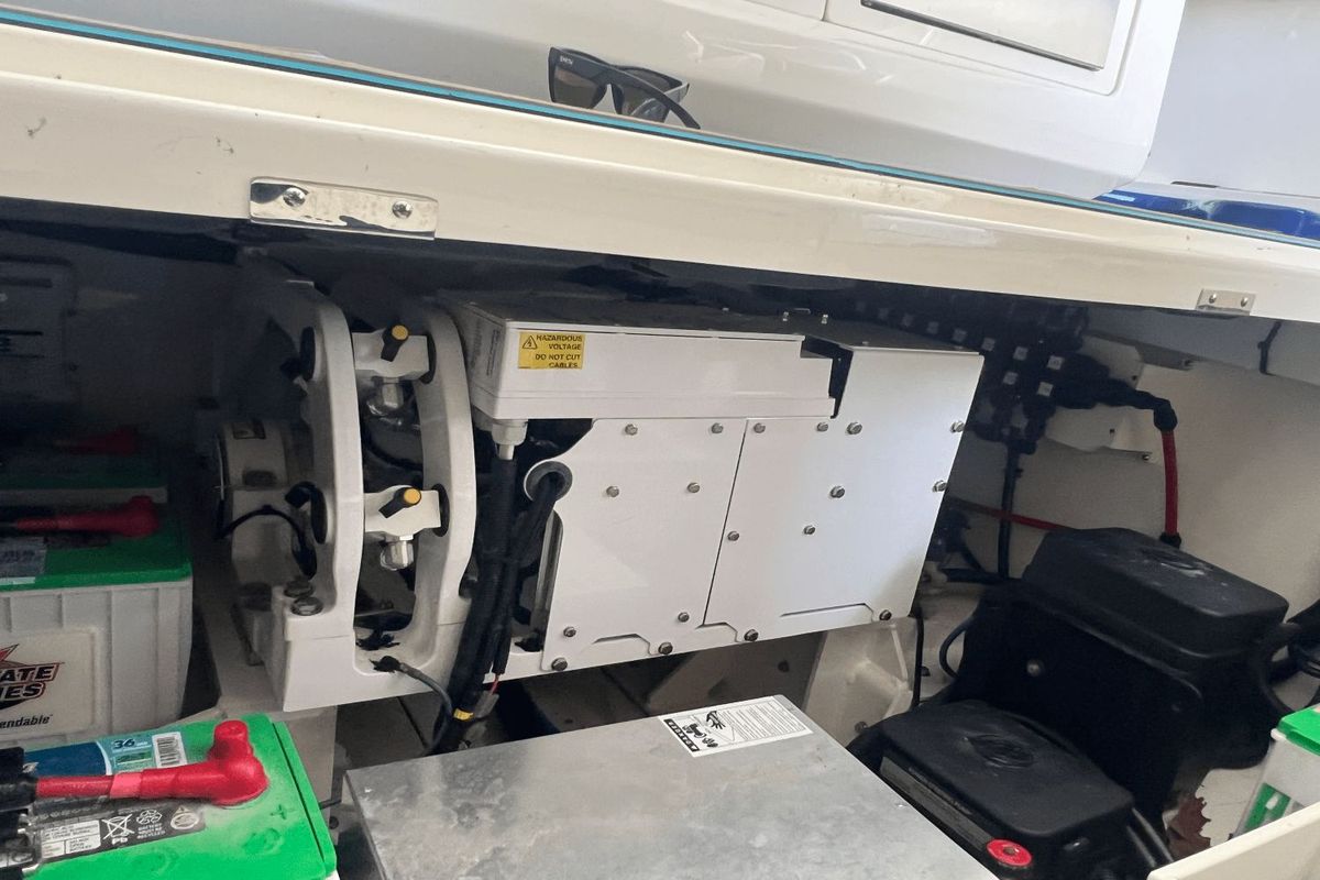 2021 Boston Whaler 42 