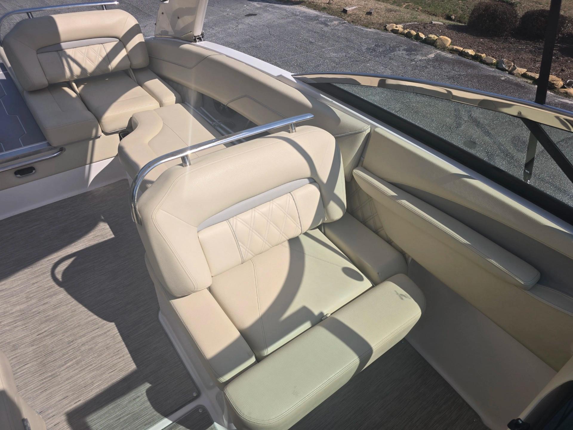 2019 Regal LS4 Bowrider for sale - YachtWorld