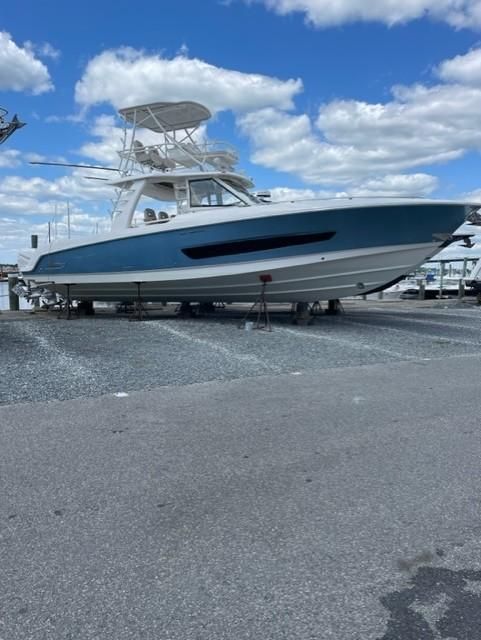 2017 Boston Whaler 42 